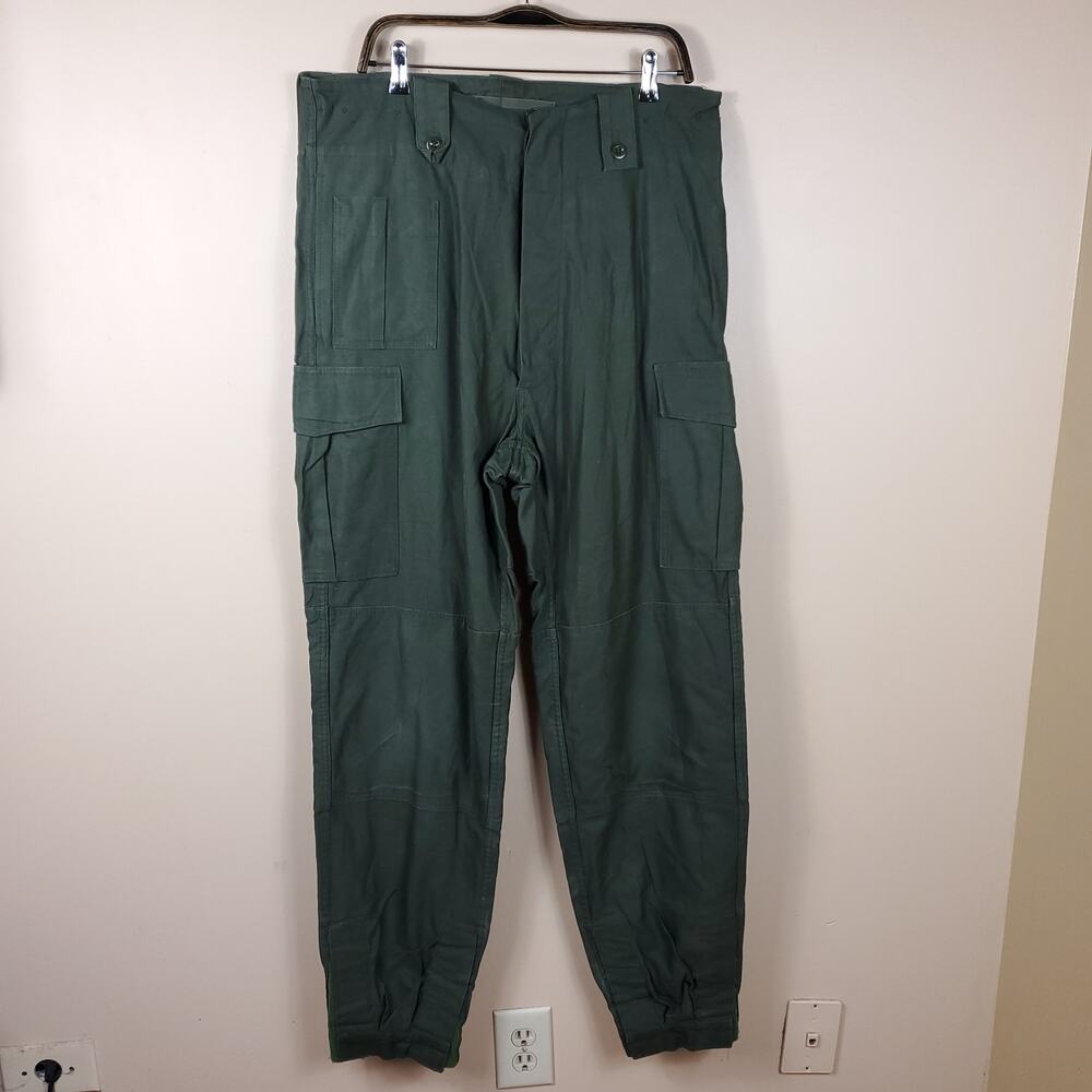 Vintage Seyntex 1986 Button Fly Cargo Pants in Army Green Size XL